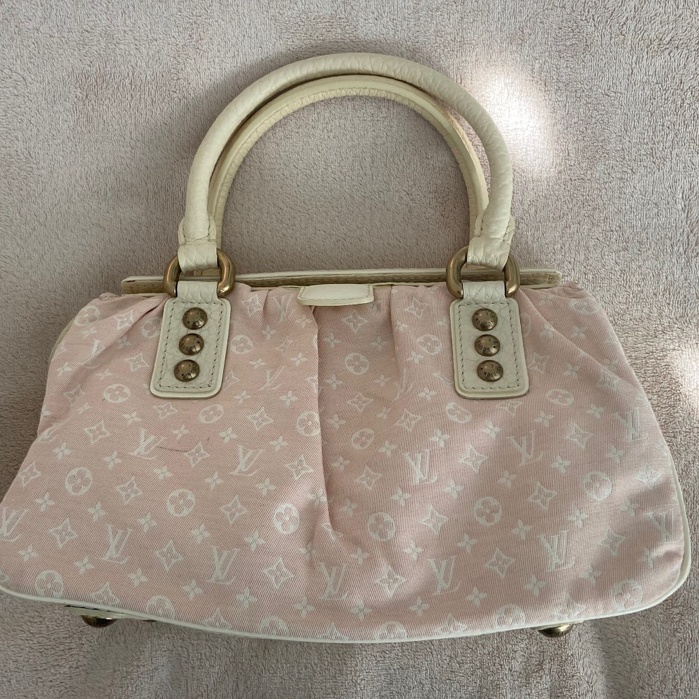 LOUIS VUITTON MINI MONOGRAM TRAPEZE PINK